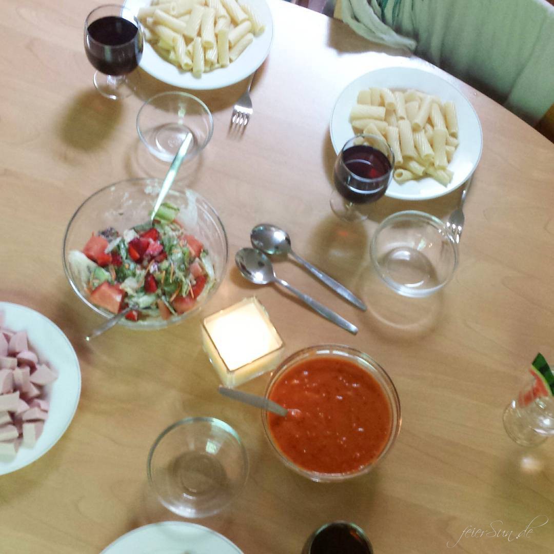 Des Mannes fast Lieblingsessen nach einem weiterem spannendem Tag im #CenterParcs #Bispingen - morgen geht es nach einem kleinem Umweg nach Haus und wenn die Motte schläft zaubere ich Euch noch das #WiB #Familie #LebenmitKindern #Familienzeit