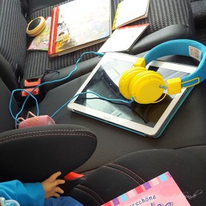 Reisen mit Kind im Auto Ausnahmen können auch etwas Zeit mit Tablet sein. Medienerziehung im Hause feierSun.de