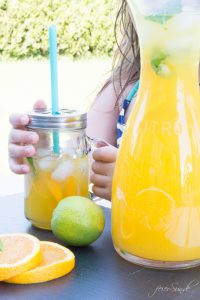 erfrischende-orangen-limonade-selber-machen geht ganz einfach. so schnell und lecker eine erfrischende Limonade einfach selber machen. Denn Limonade schmeckt und unser Rezept ist so einfach.